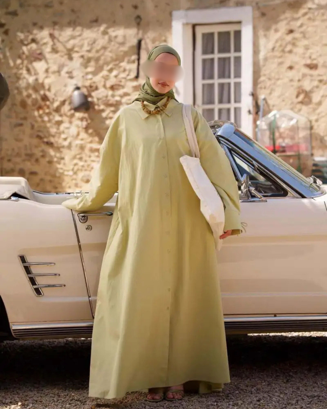 Losvallende maxi-jurk met knoopsluiting