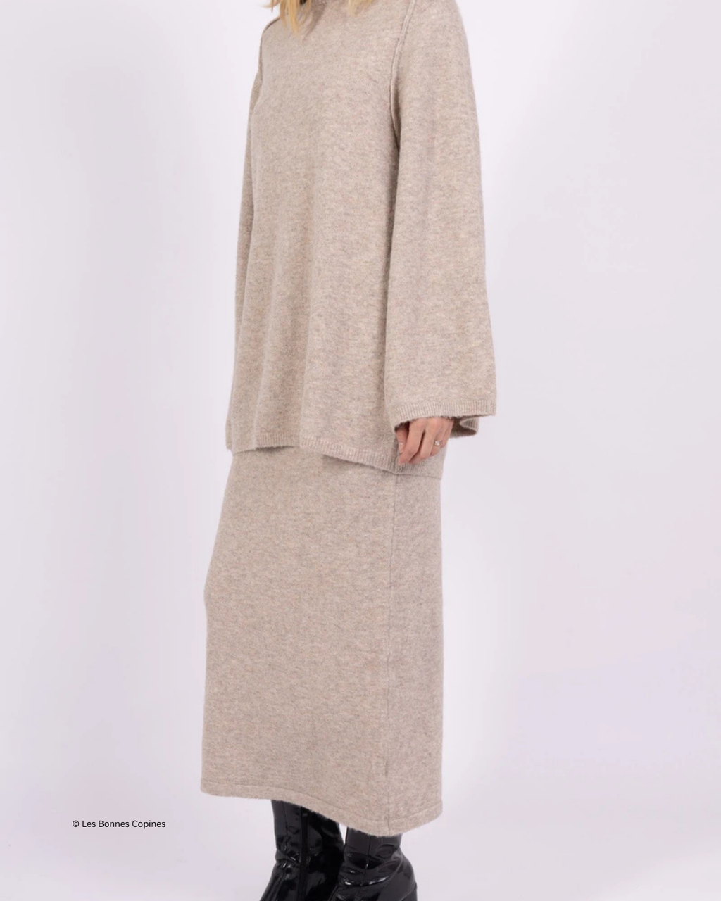 Geribde Knit Set – Oversized Trui & Lange Rok