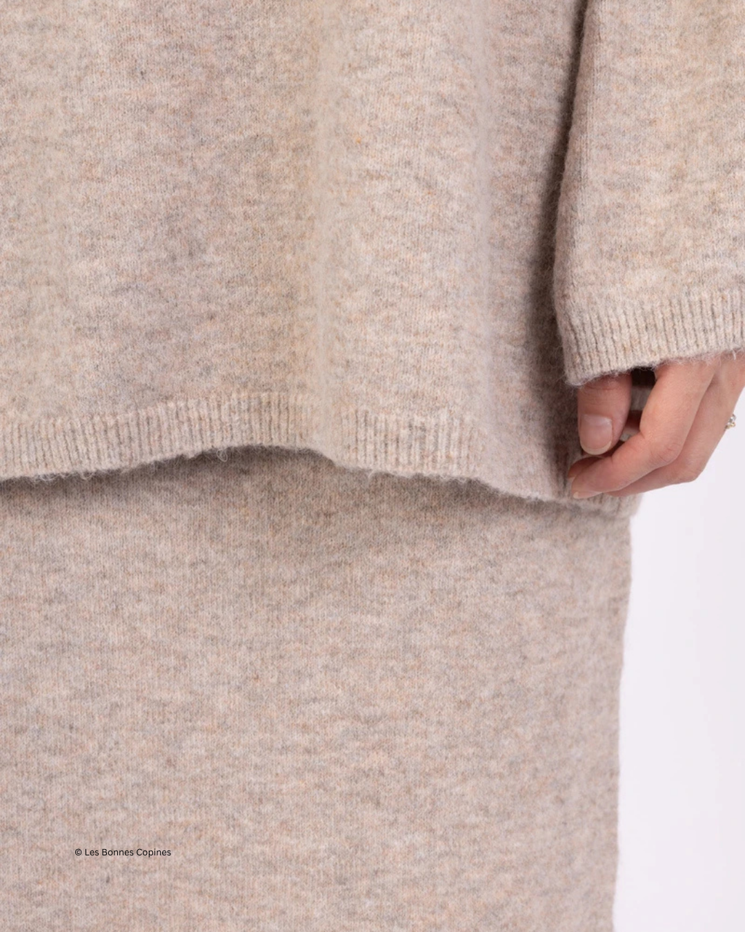 Geribde Knit Set – Oversized Trui & Lange Rok