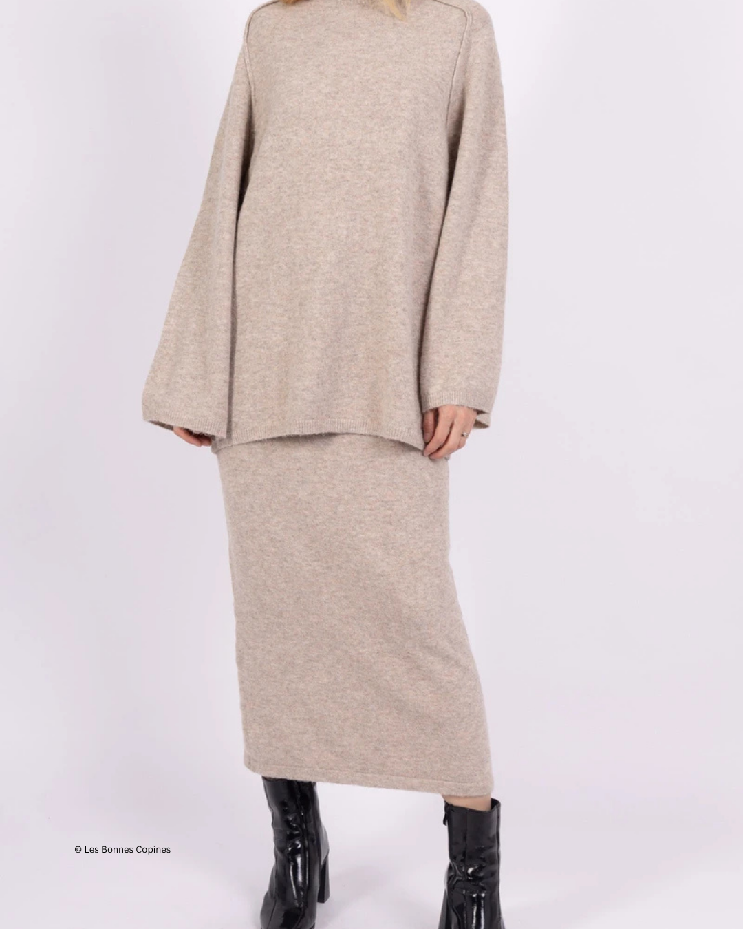 Geribde Knit Set – Oversized Trui & Lange Rok